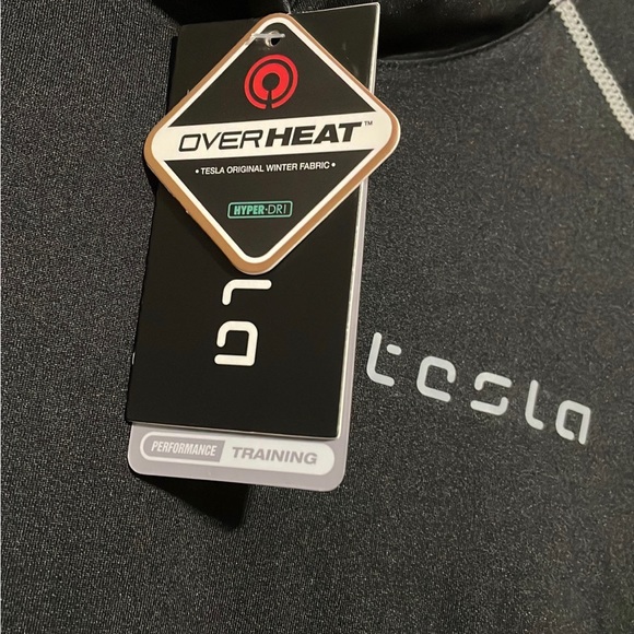 NWT Tesla Overheat Hyper Dri Black Long Sleeve Performance Shirt Adult S - Picture 2 of 7